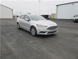 Ford Fusion SE 1.5L EcoBoost® 6-Speed Automatic