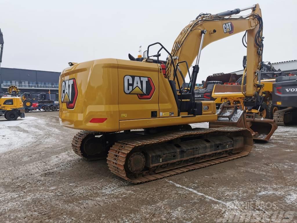 CAT 323 Next Gen Crawler excavators