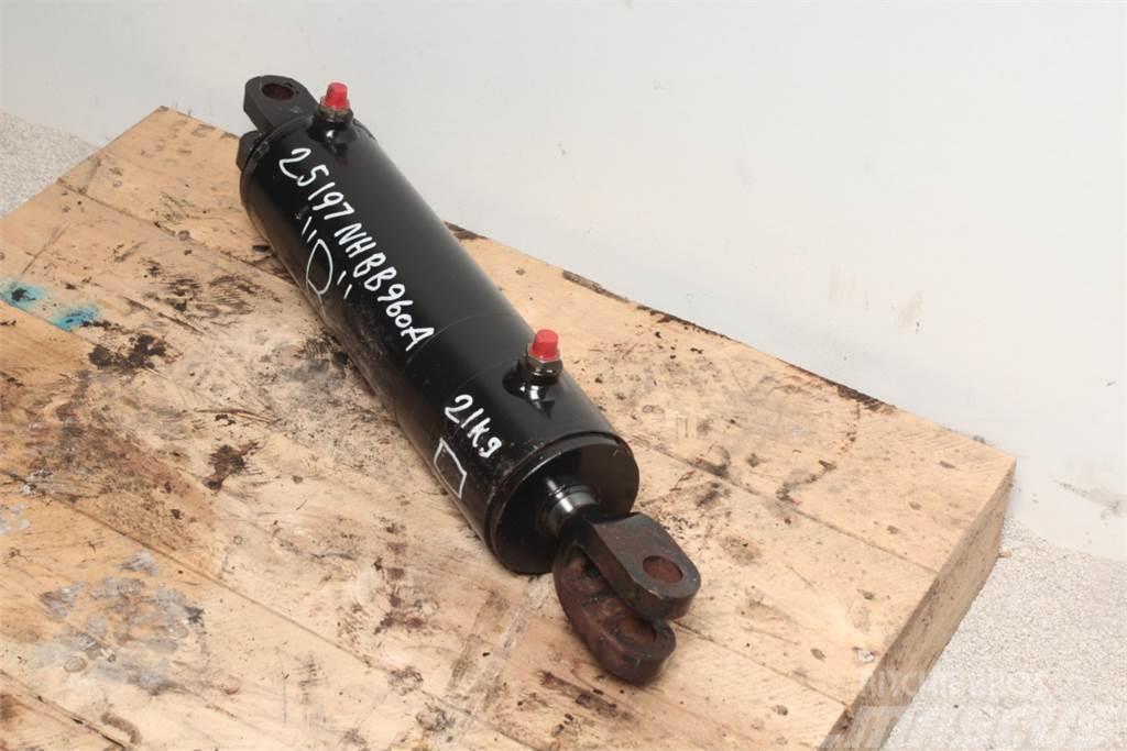 New Holland BB960 A Hydraulic Cylinder Other tractor accessories