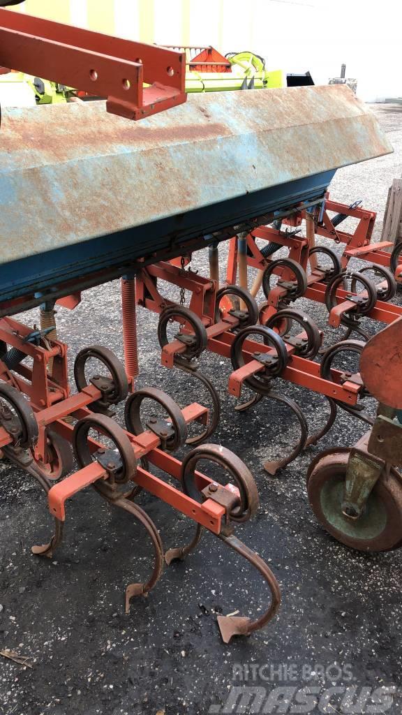  BIANCHI SARCHIATRICE MAIS 4 F + SPANDI Other sowing machines and accessories
