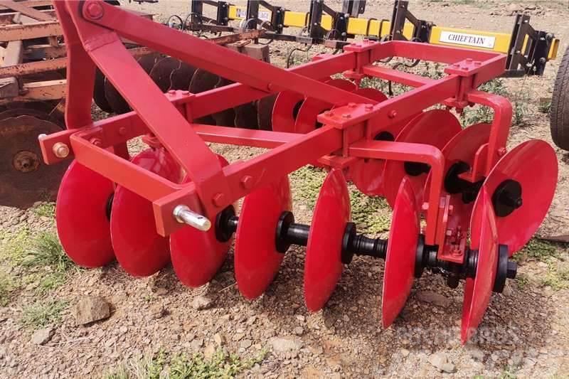  7 X 7 (14) Disc Harrow 3 Point Mounted Other trucks