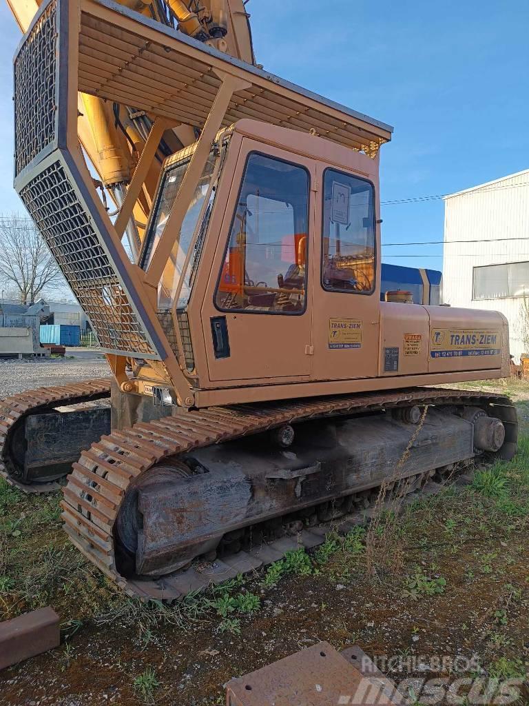 Nobas UB30 Crawler excavators