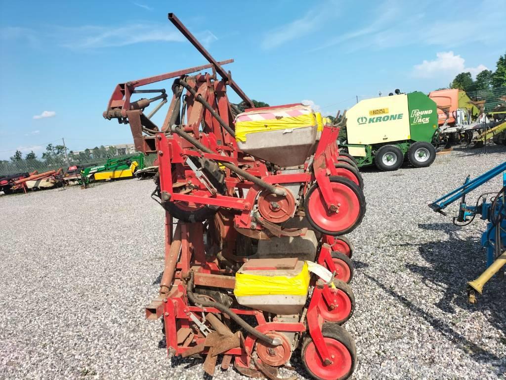Pigoli 8 FILE Precision sowing machines