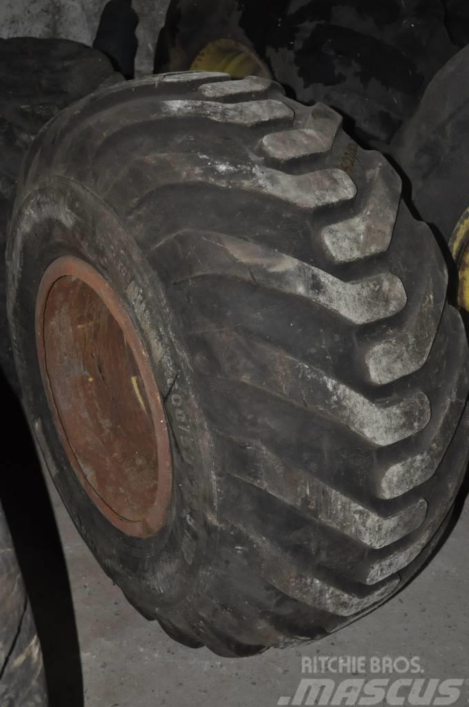  Petlas 600/50x22.5 Tyres, wheels and rims