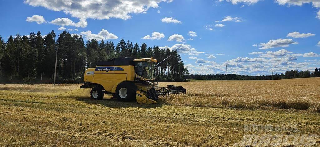 New Holland CS540RS Combine harvesters