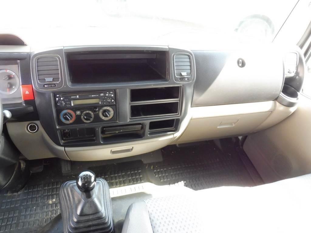 Nissan Cabstar 35.11/2 Cabina Abatible Panel vans