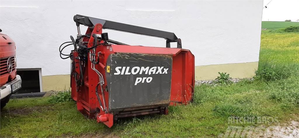  Silomaxx Other livestock machinery and accessories