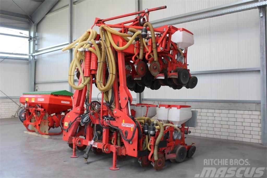 Maschio Manta XL + Fronttank Precision sowing machines