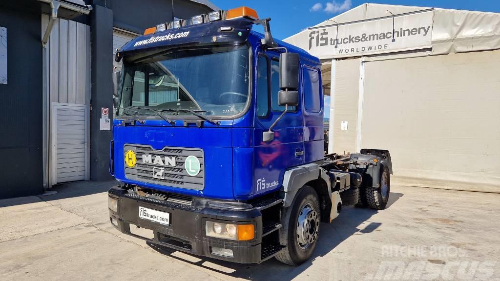 MAN 19.403 4x2 chassis - big axle Chassis Cab trucks