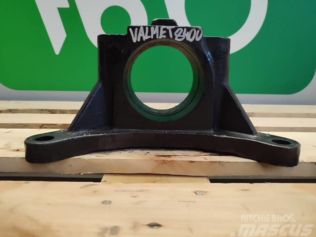 Valmet Front axle support 3386317 VALMET 8400 Chassis and suspension