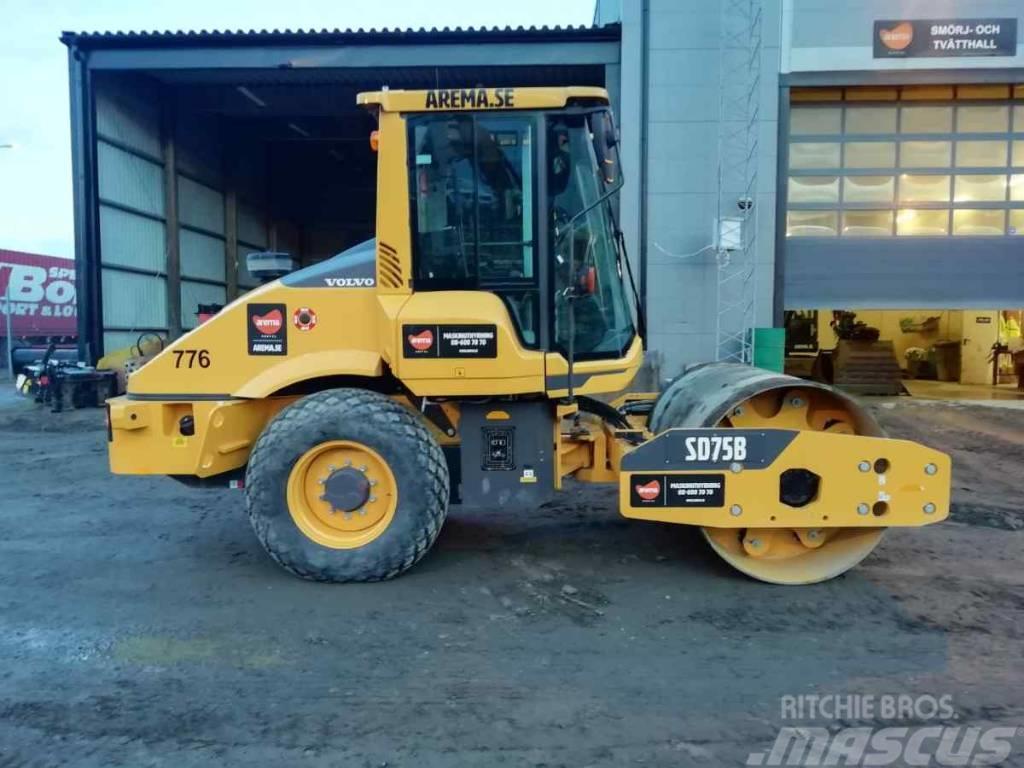 Volvo SD 75 B *uthyres / only for rent* Single drum rollers