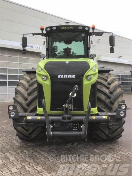 CLAAS XERION 4000 TRAC VC Tractors