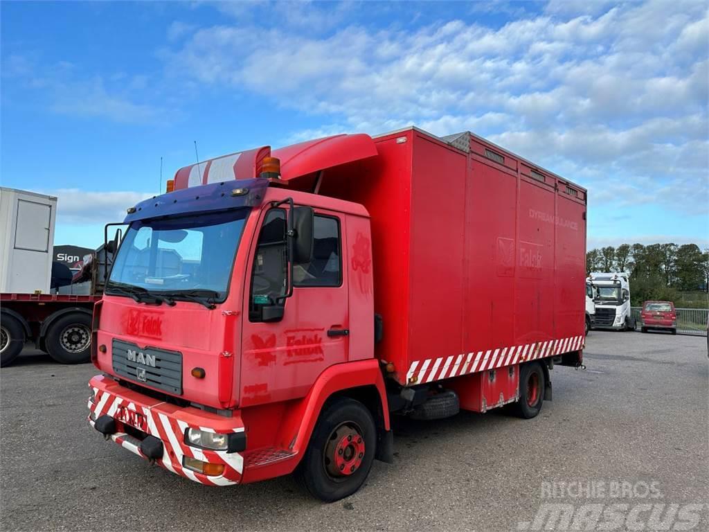 MAN 10.220 Dyreambulance Animal transport trucks