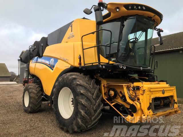 New Holland CR10.90 Combine harvesters