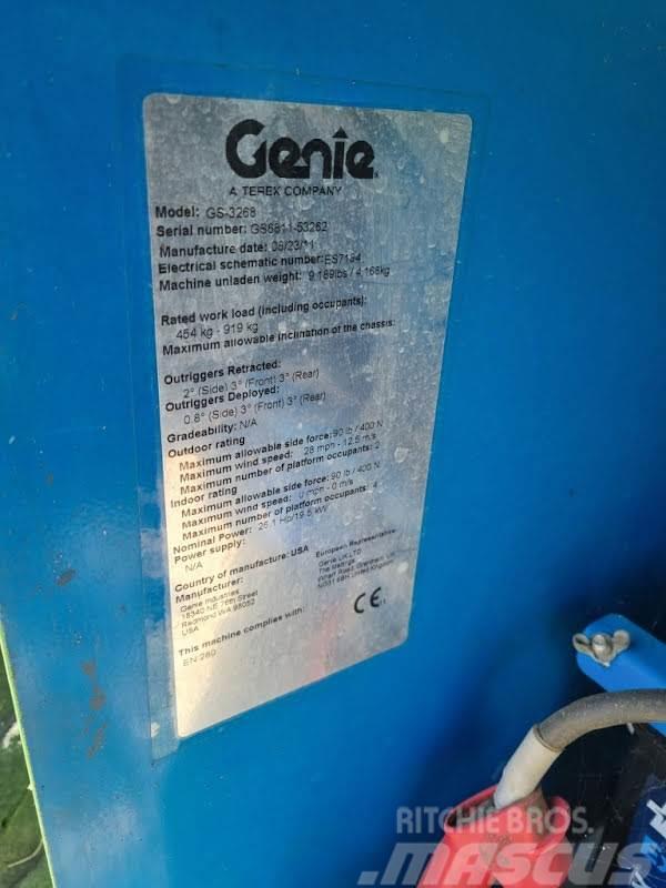 Genie GS-3268 DC Scissor lifts