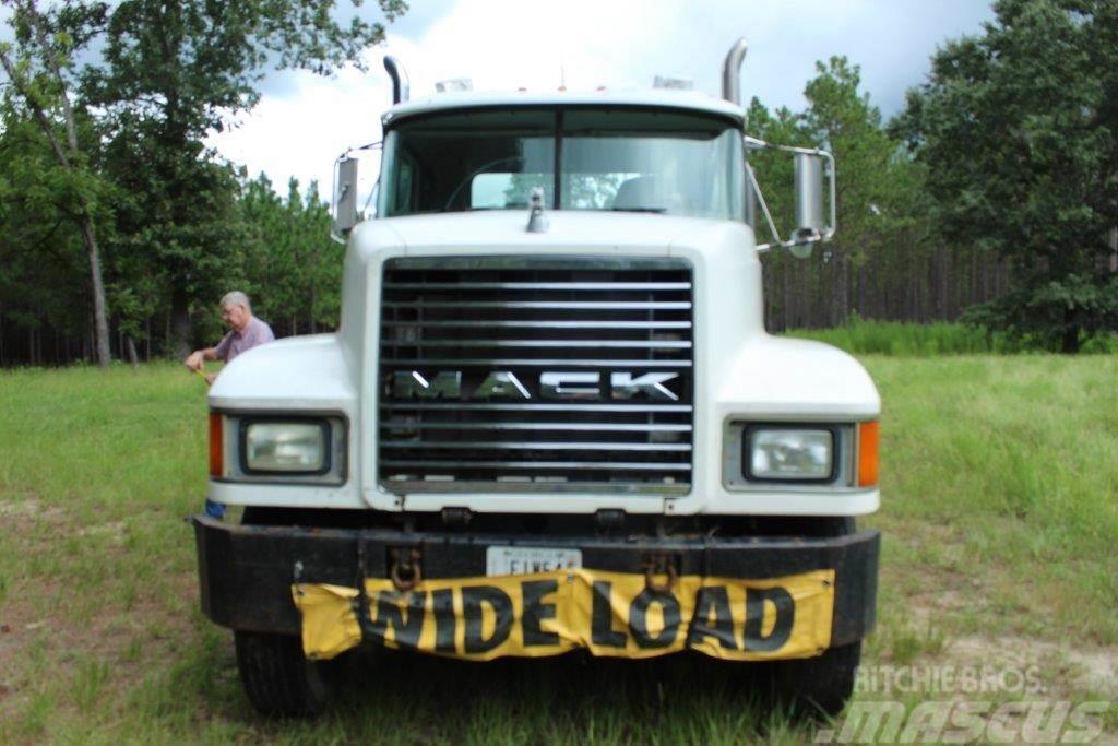 Mack 613 Tractor Units