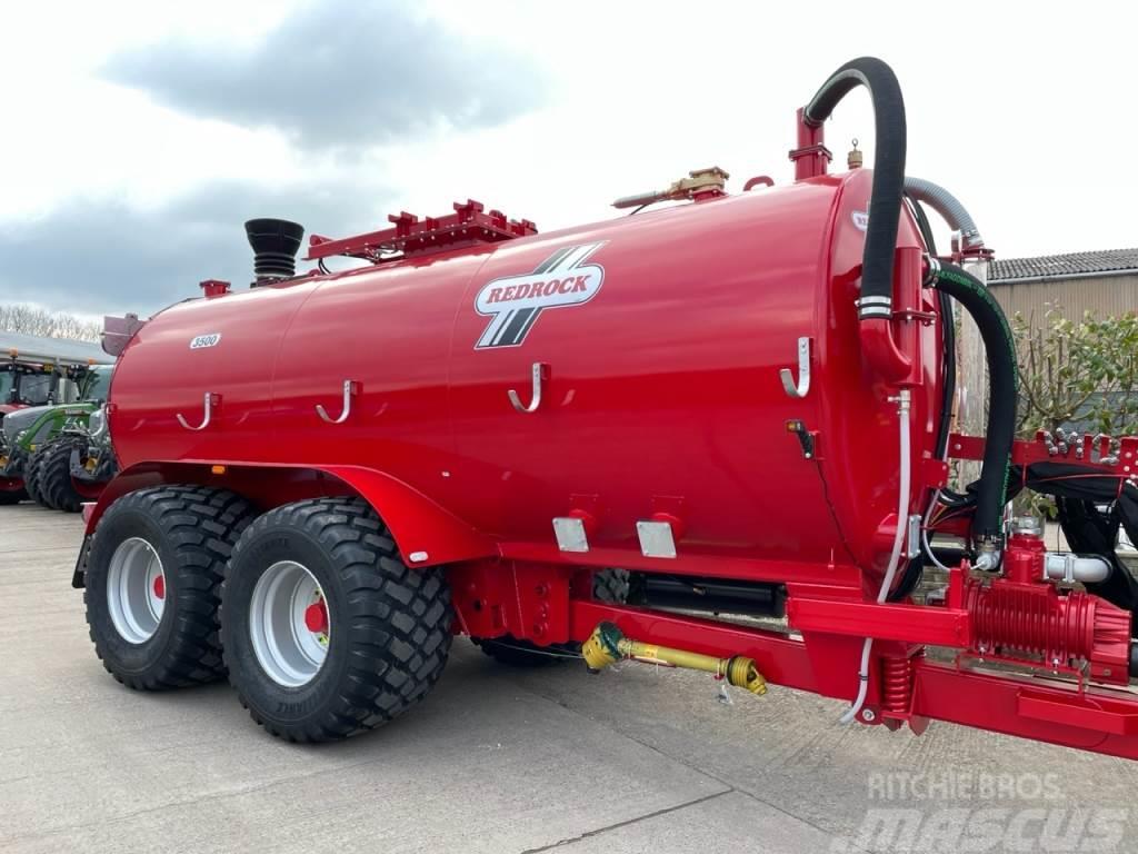 Redrock 3500 Gallon tanker Mounted sprayers