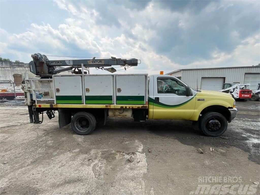 Ford F-550 Service/Crane Truck Recovery vehicles