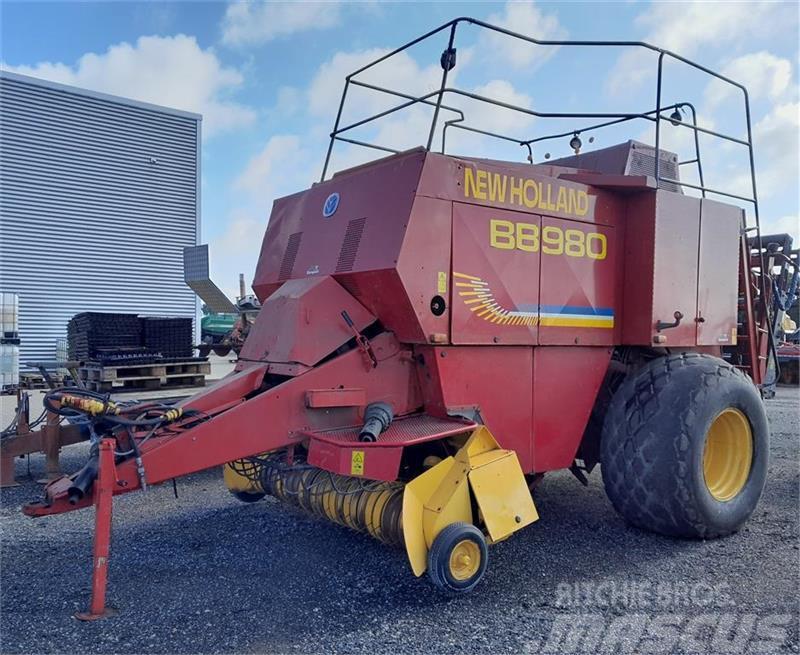 New Holland BB980 Square balers