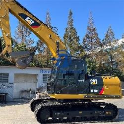 CAT 323D2