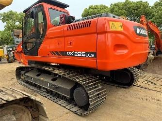 Doosan DX 225