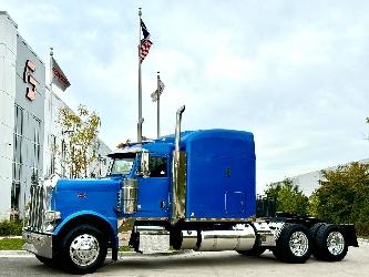 Peterbilt 389