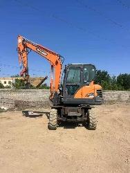 Doosan DX60W