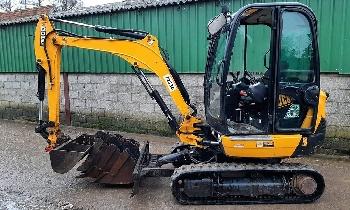 JCB 8026