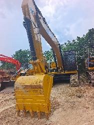 CAT 320D2L