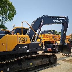 Volvo EC 220