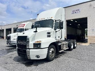 Mack AN64T