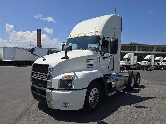 Mack AN64T