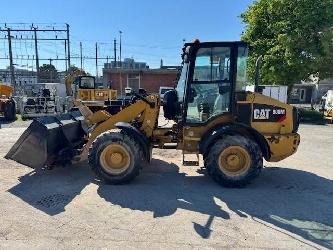 CAT 908M