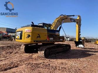 CAT 325 D