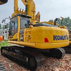 Komatsu 240-8