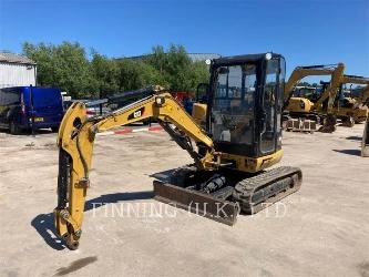 CAT 302.7D CAB