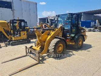 CAT 906M