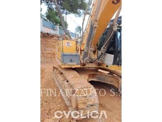 Liebherr R946