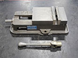  KURT D60