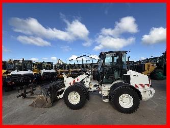 CAT 908M