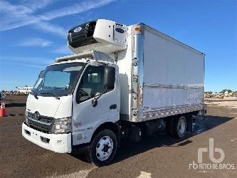 Hino 195