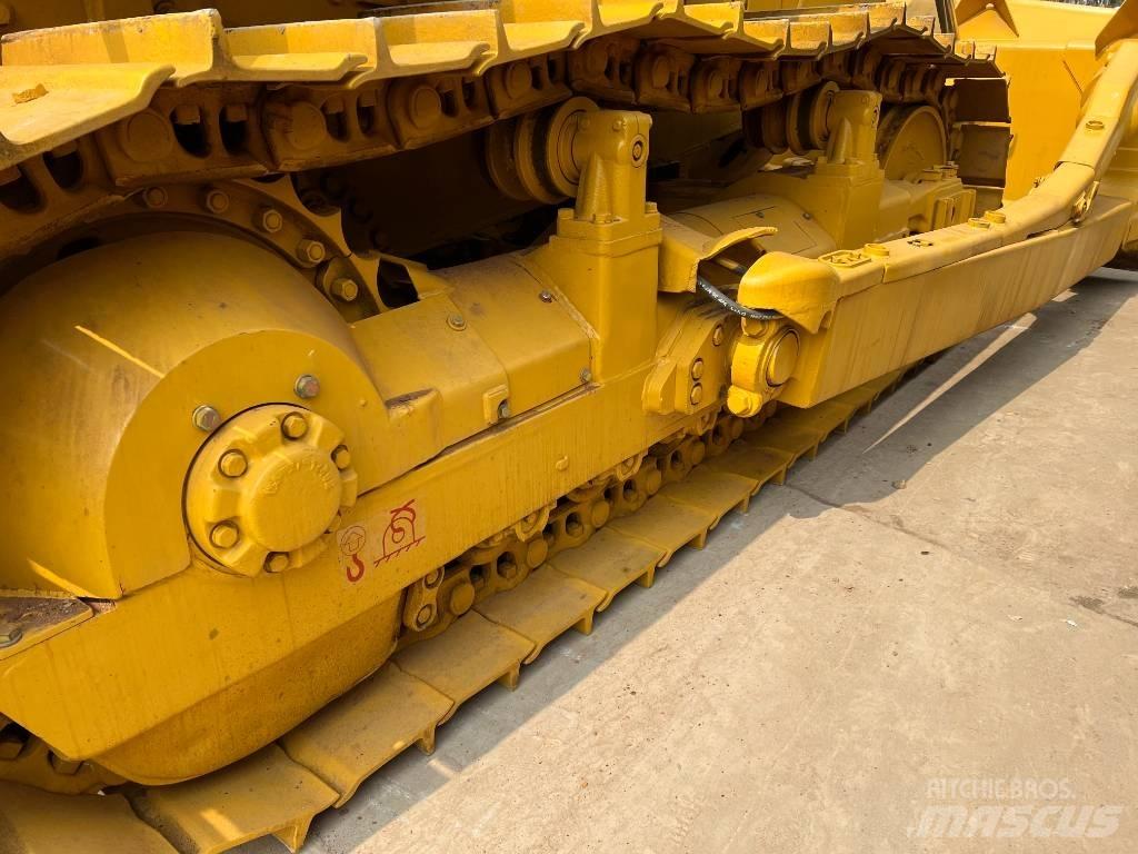 Shantui SD22 Crawler dozers