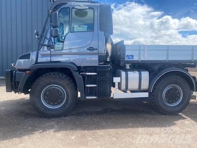 Unimog U435 Tipper trucks