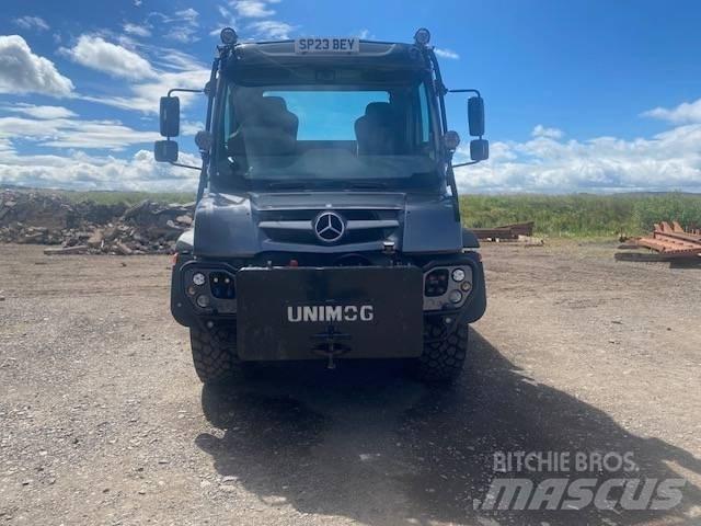 Unimog U435 Tipper trucks