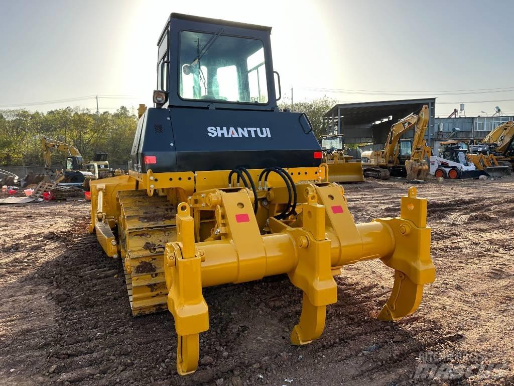 Shantui SD 22 Crawler dozers