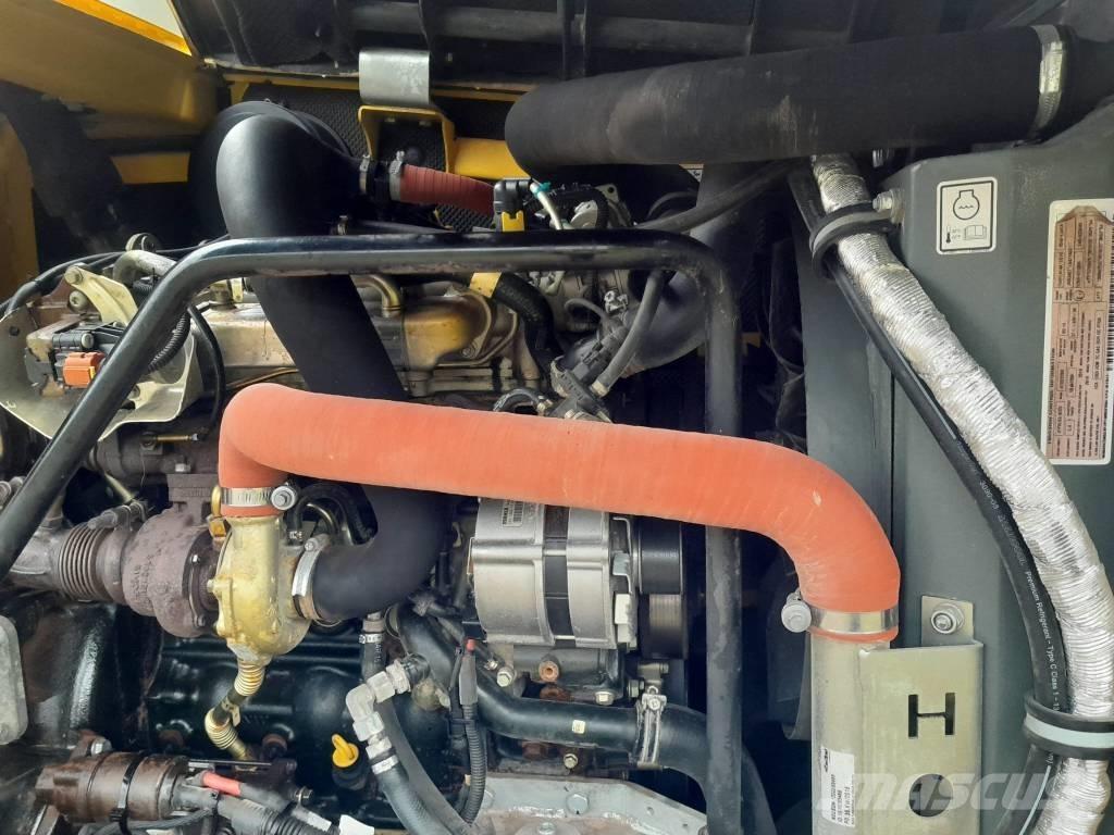 Wacker Neuson EW100 Wheeled excavators