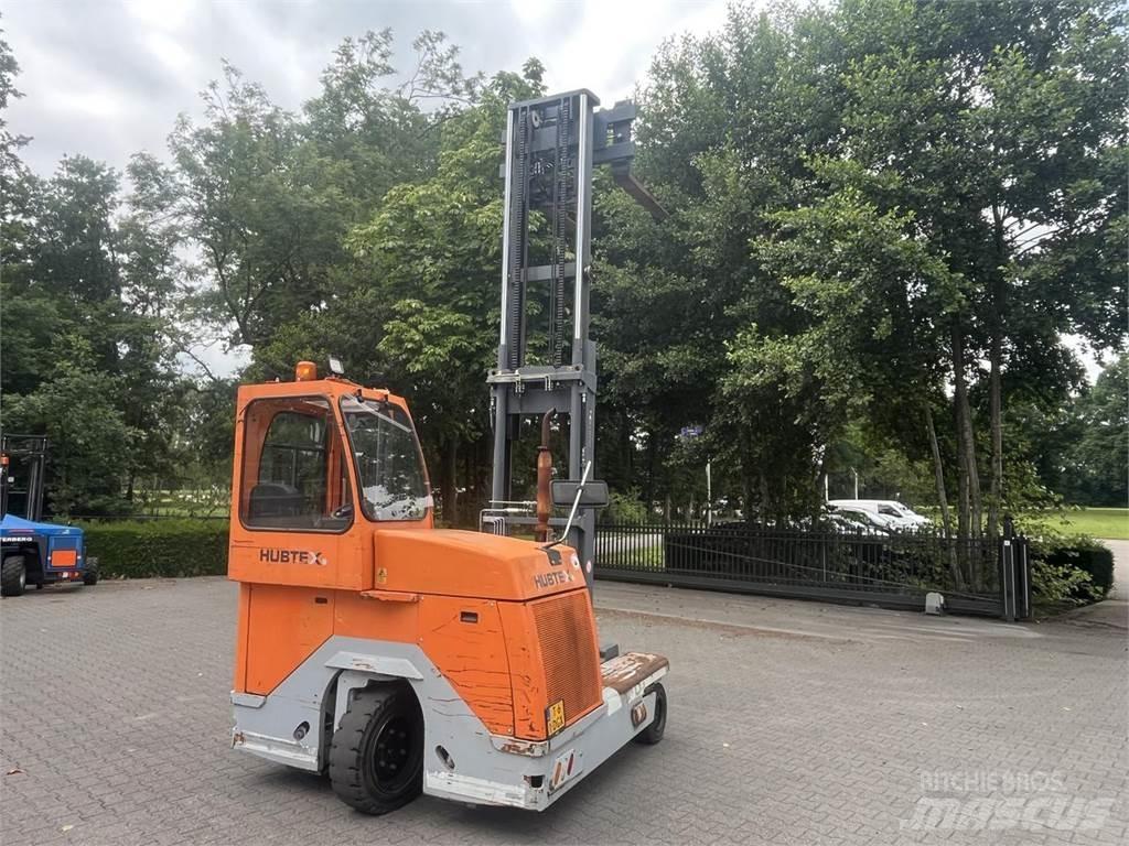 Hubtex DQ45 Diesel trucks