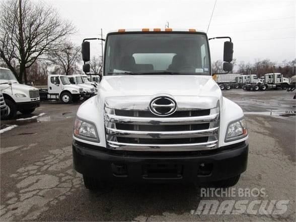 Hino 338 Combi / vacuum trucks