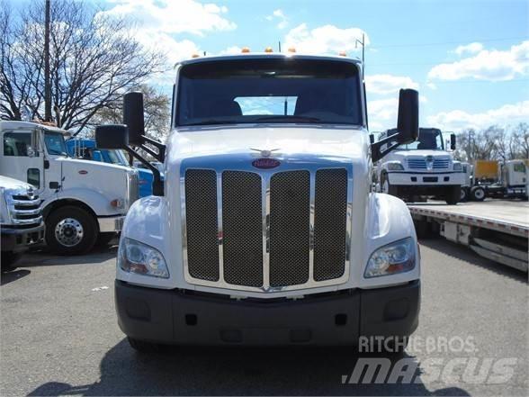 Peterbilt 579 Tractor Units