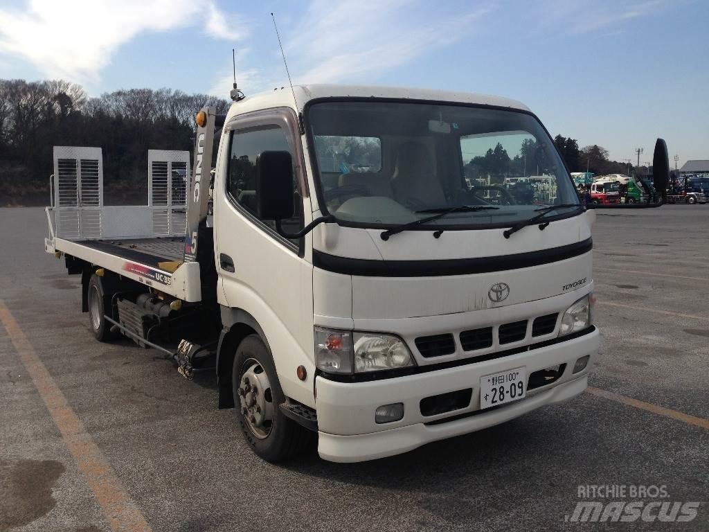 Toyota PB-XZU423 Vehicle transporters
